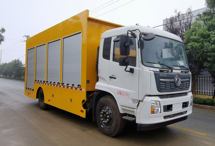 東風(fēng)天錦大流量排水搶險(xiǎn)車