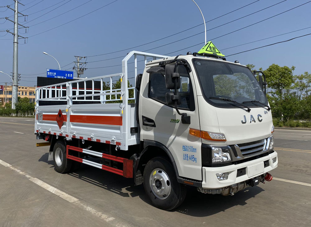 楚勝牌CSC5045TQPJH6型氣瓶運(yùn)輸車