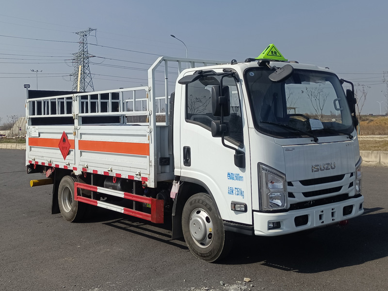 楚勝牌CSC5070TQPJW6型氣瓶運(yùn)輸車