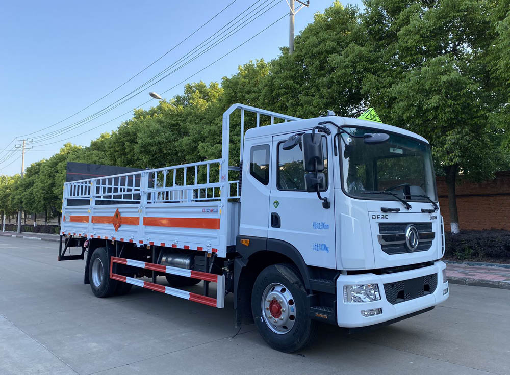 楚勝牌CSC5185TQP6型氣瓶運(yùn)輸車