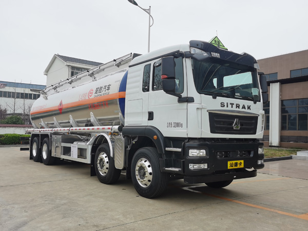 楚勝牌CSC5326GRYLZK6型鋁合金易燃液體罐式運輸車