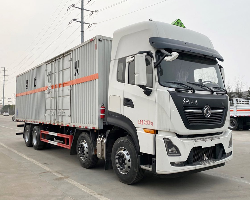 楚勝牌CSC5320XFWD6型腐蝕性物品廂式運(yùn)輸車