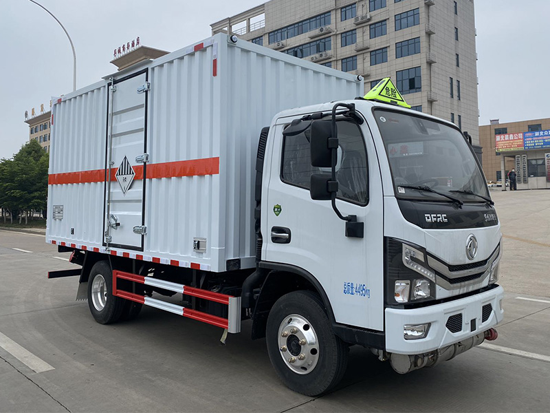 楚勝牌CSC5041XZW6型雜項(xiàng)危險(xiǎn)物品廂式運(yùn)輸車